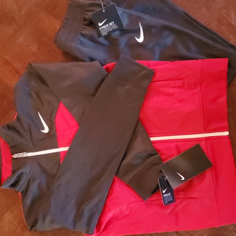 Boys Nike Jogger Set